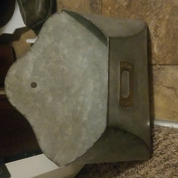 Metal holder - Picture 2 of 3